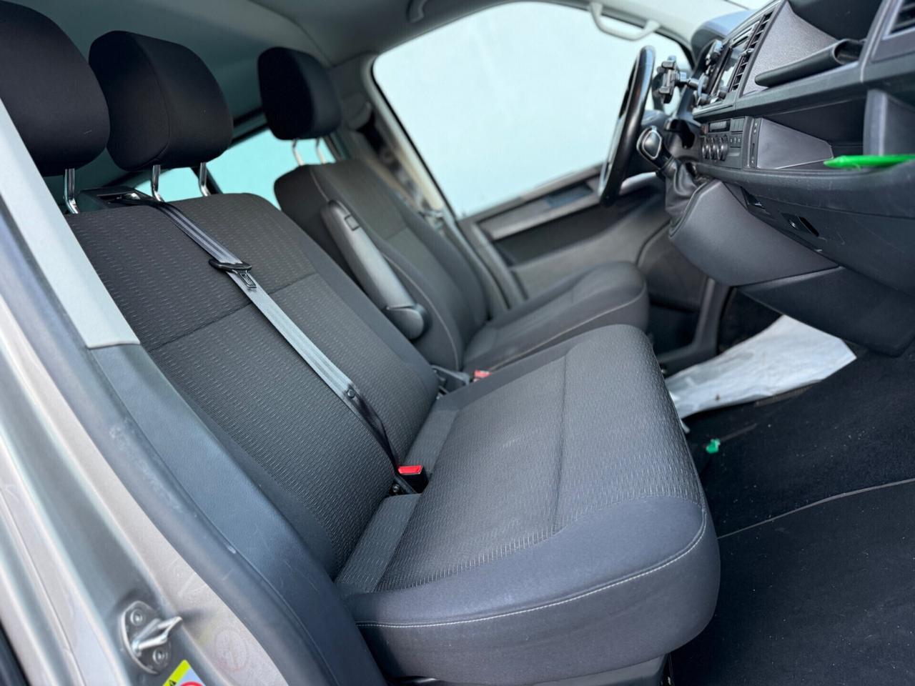 Volkswagen Caravelle 2.0 TDI 150CV DSG 9 posti