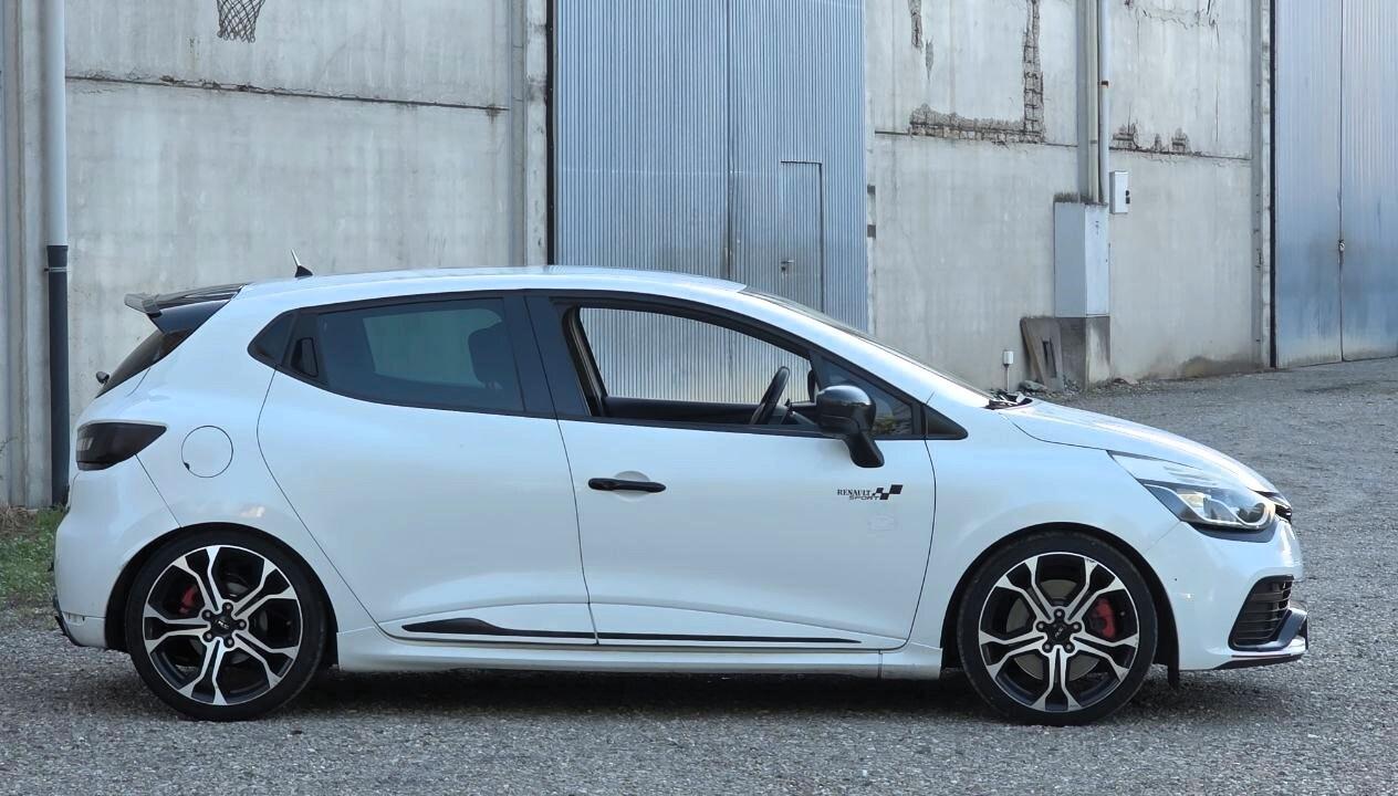 Renault Clio RS Trophy 220cv