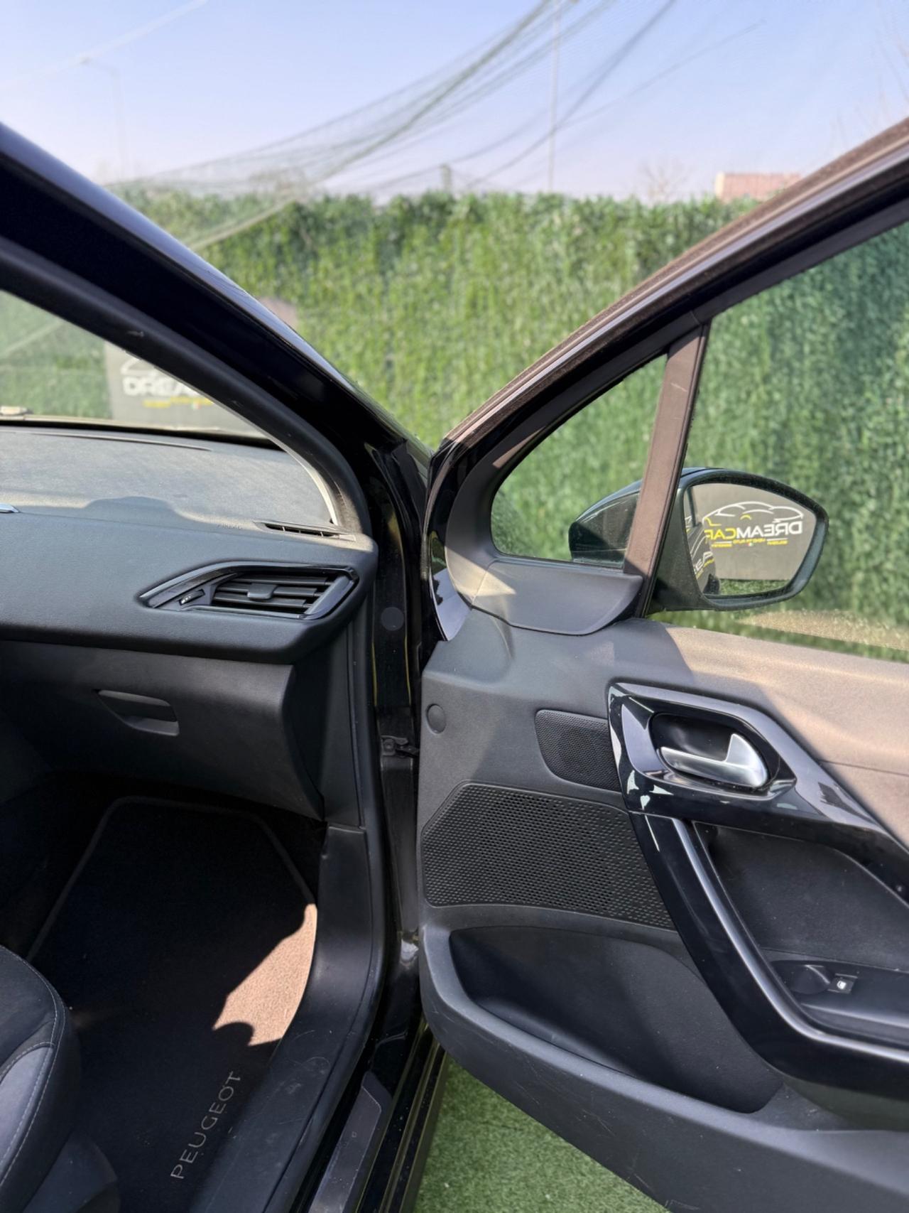 Peugeot 208 2014 1.4 GPL MOTORE DA CONTROLLARE