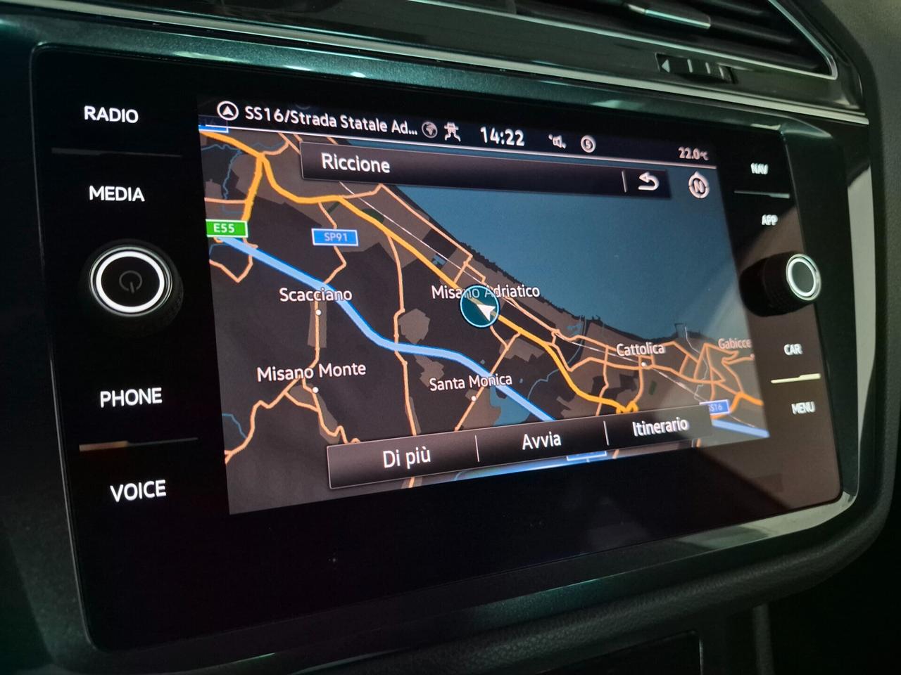 Volkswagen Tiguan 1.5 TSI R-LINE 150CV DSG LED NAVI C.19" APPLE CAR PLAY/ANDROID AUTO AMBIENT LIGHT KEYLESS ACC WIRELESS COCKPIT PRO