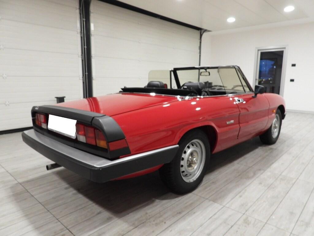 Alfa Romeo Spider 1.6