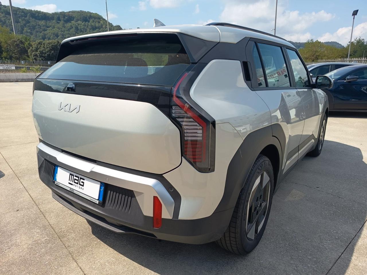 Kia EV3 58.3 kWh Air " IN ARRIVO"