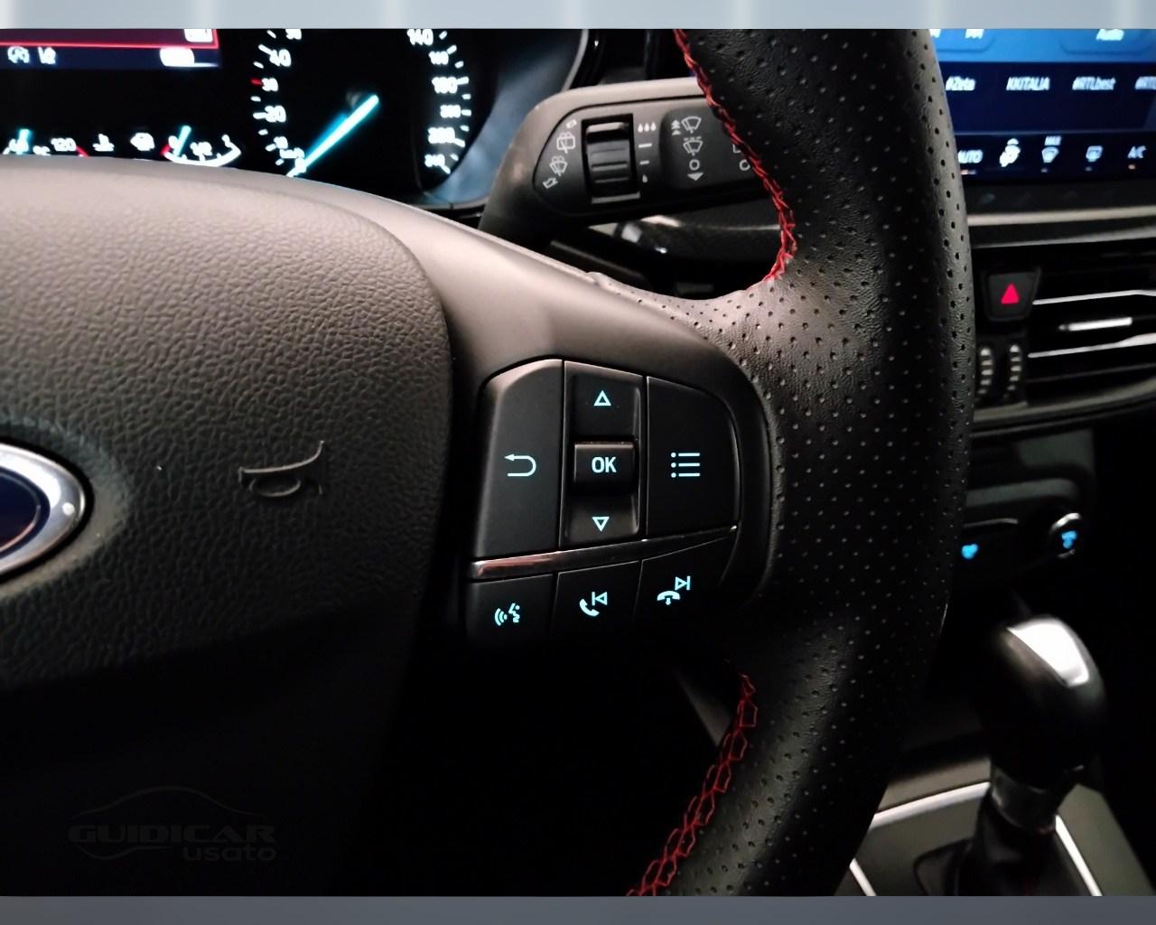 FORD Focus V 2022 - Focus 1.0t ecoboost h ST-Line 155cv powershift