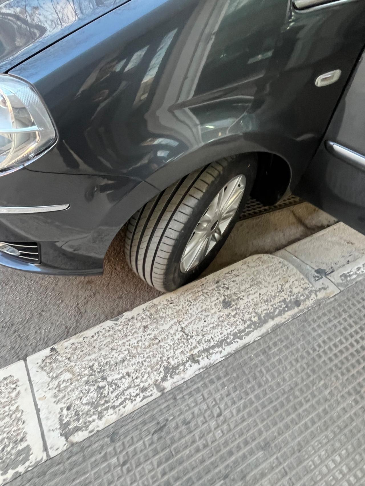 Lancia MUSA 1.3 Multijet 16V 90 CV Platino