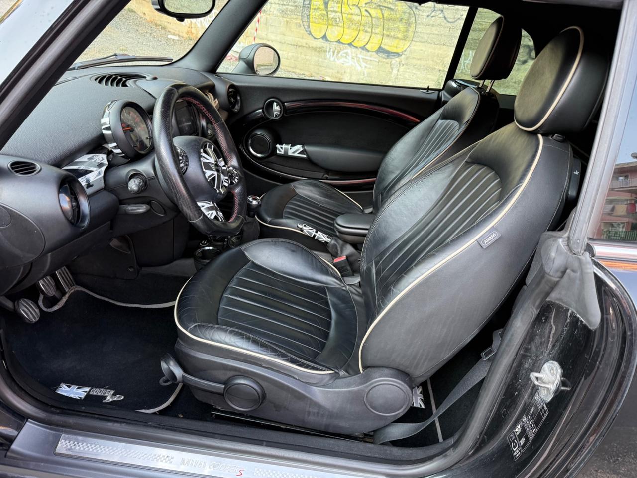 Mini Mini 1.6 16V Cooper D Cabrio