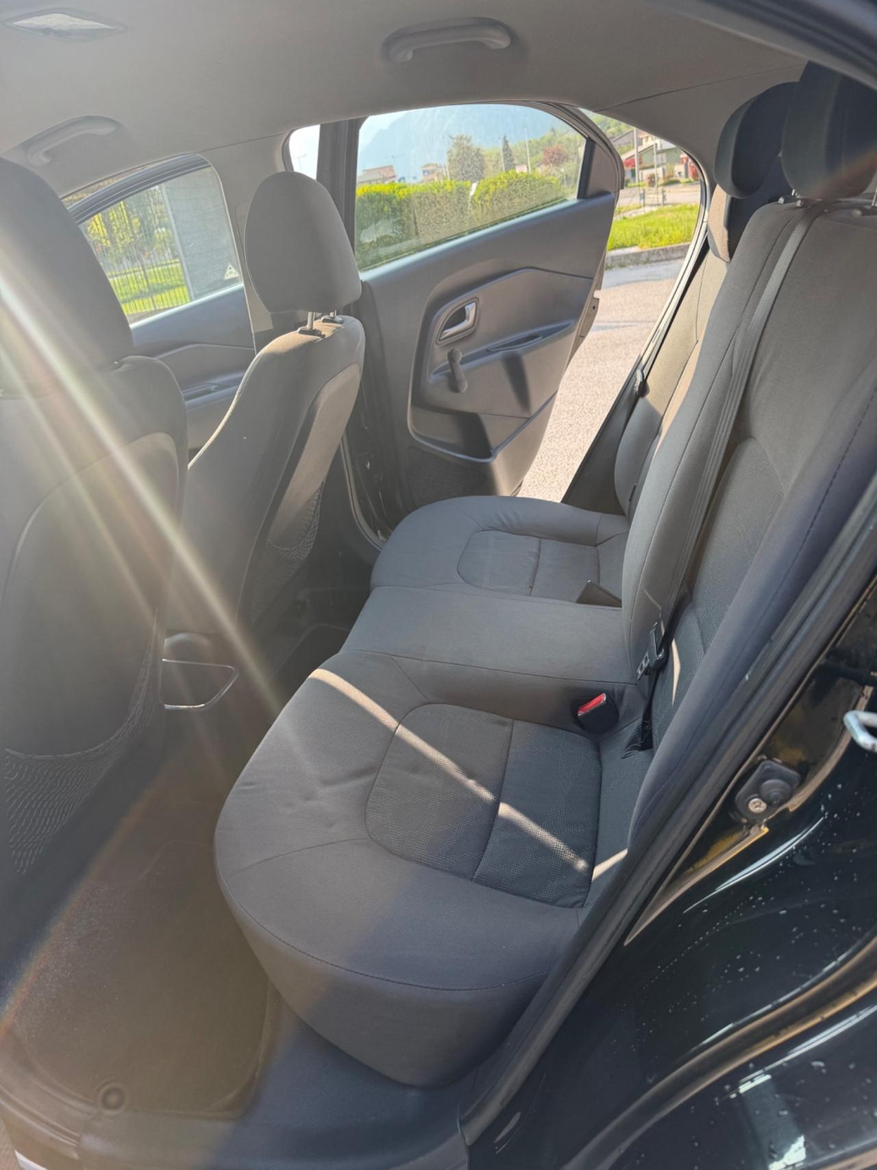 Kia Rio 1.1 CRDi WGT 5p. EX