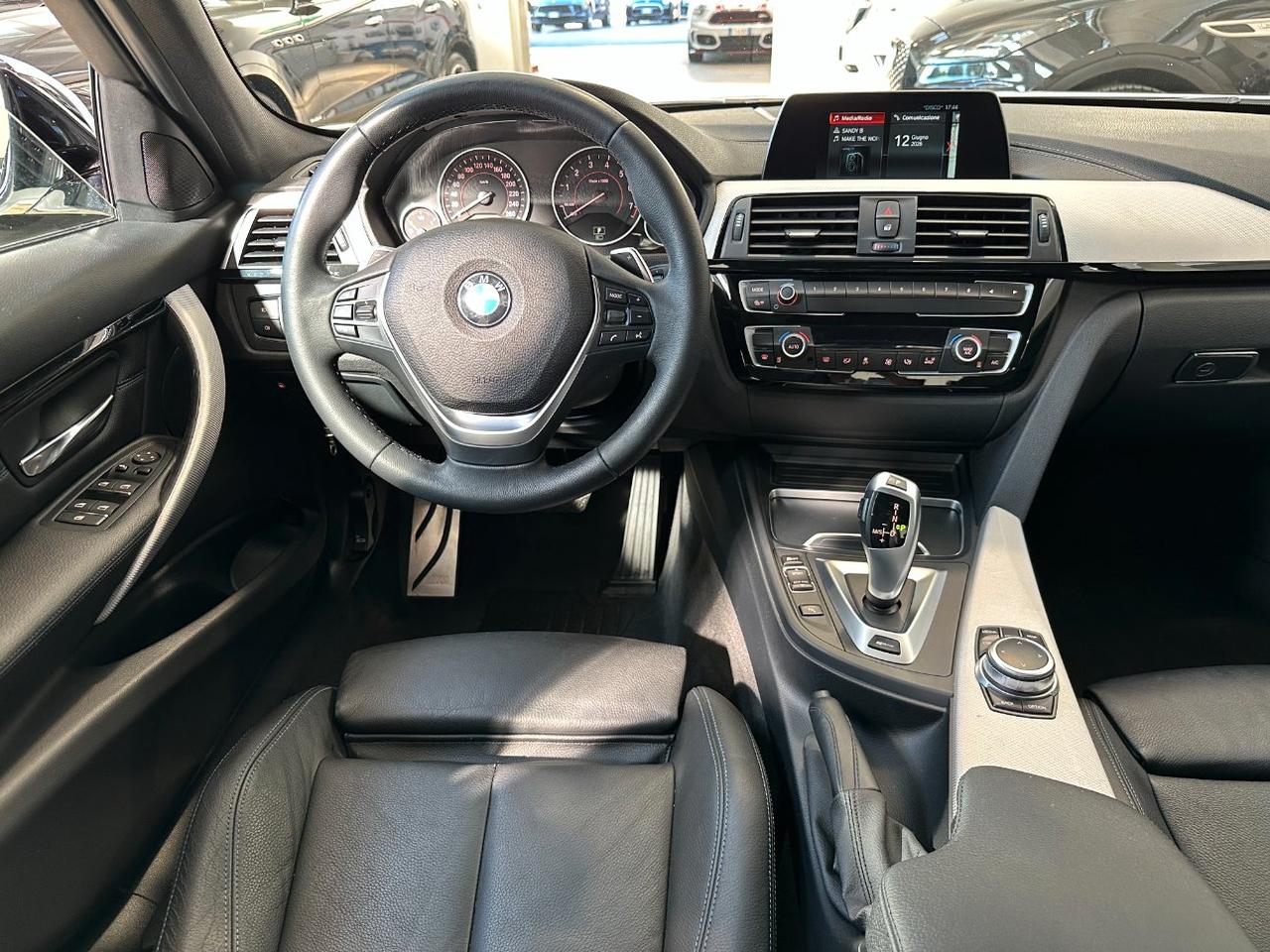 BMW 330 e Msport auto-LED-18"-Telecamera-Navi