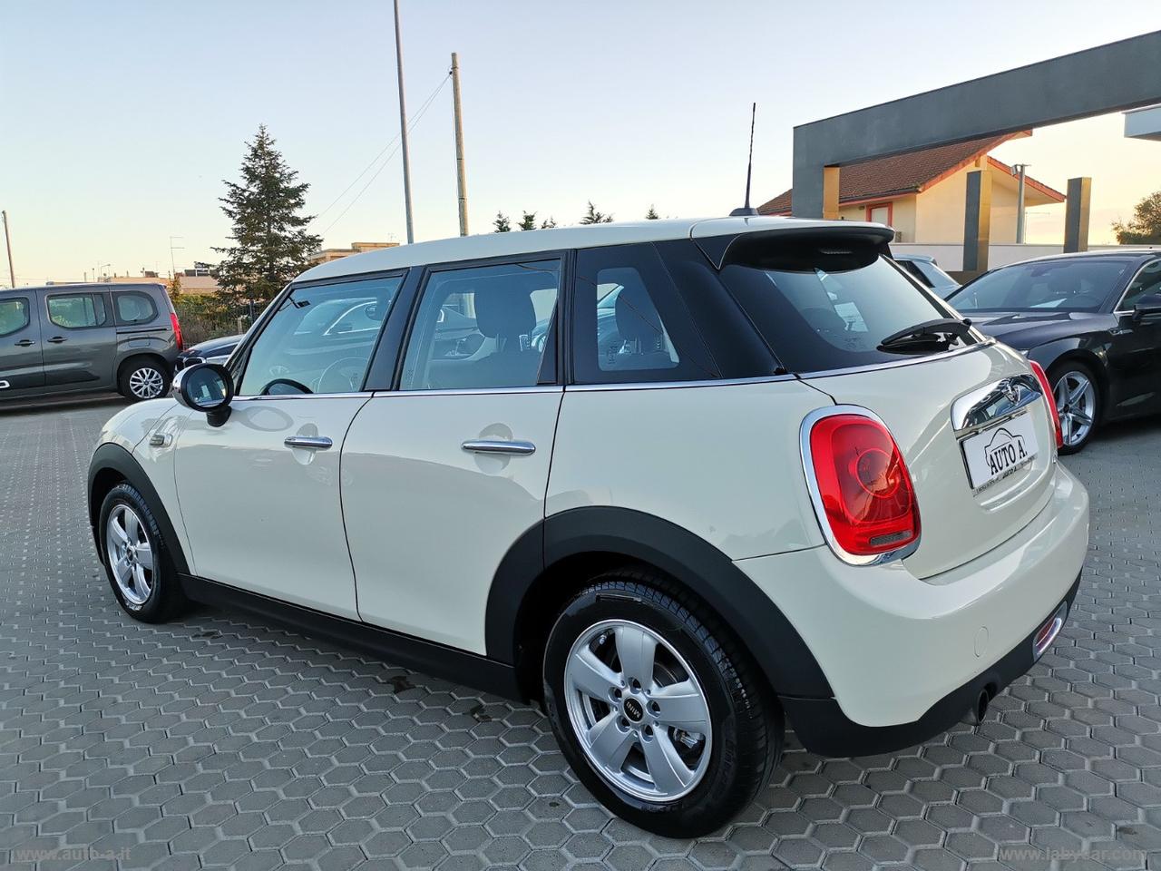 MINI Mini One 5 porte