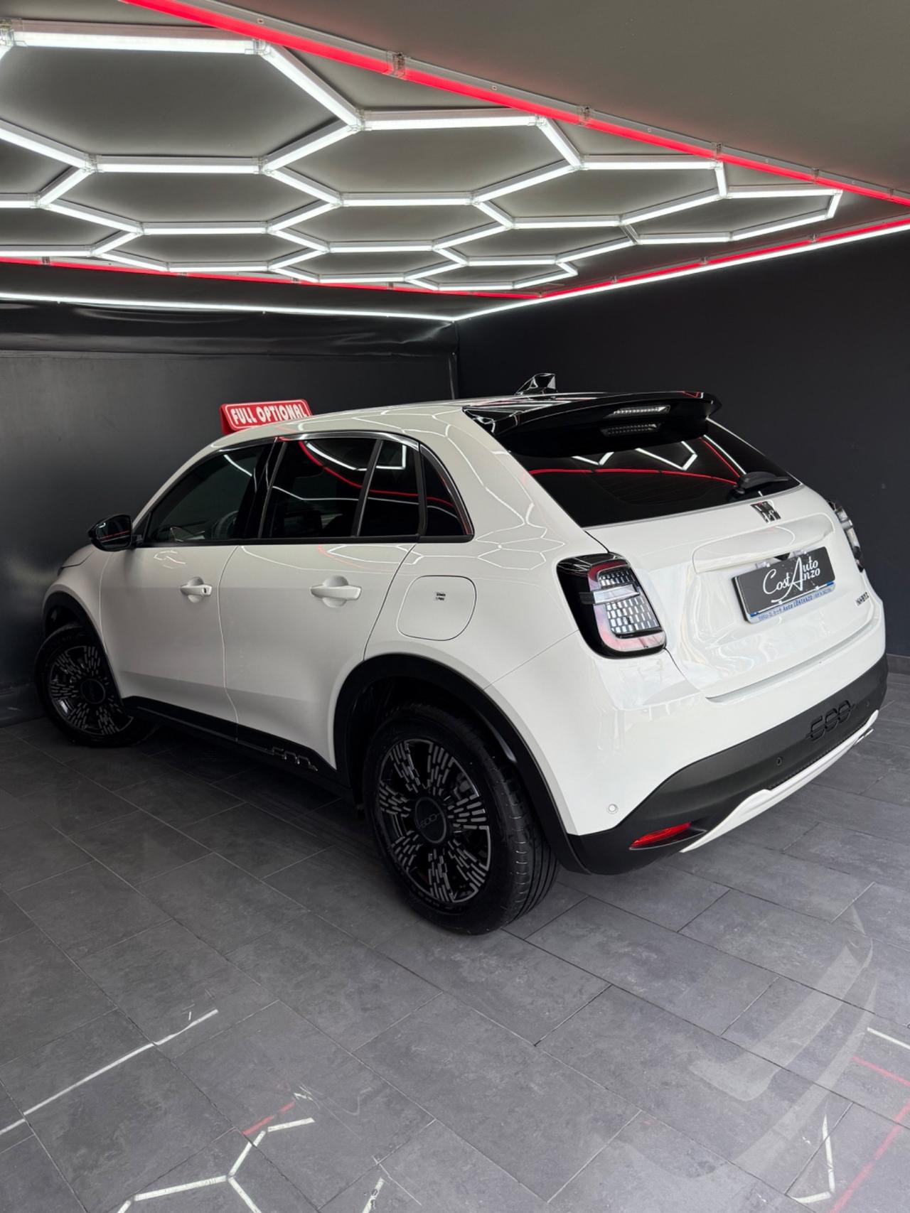 Fiat 600 1.2 Hybrid 145 CV DCT MHEV La Prima