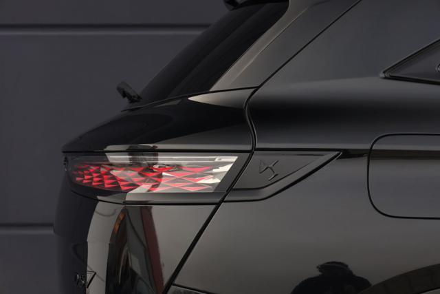 DS AUTOMOBILES DS 7 Crossback DS7 BlueHDi 130 aut. Performance Line