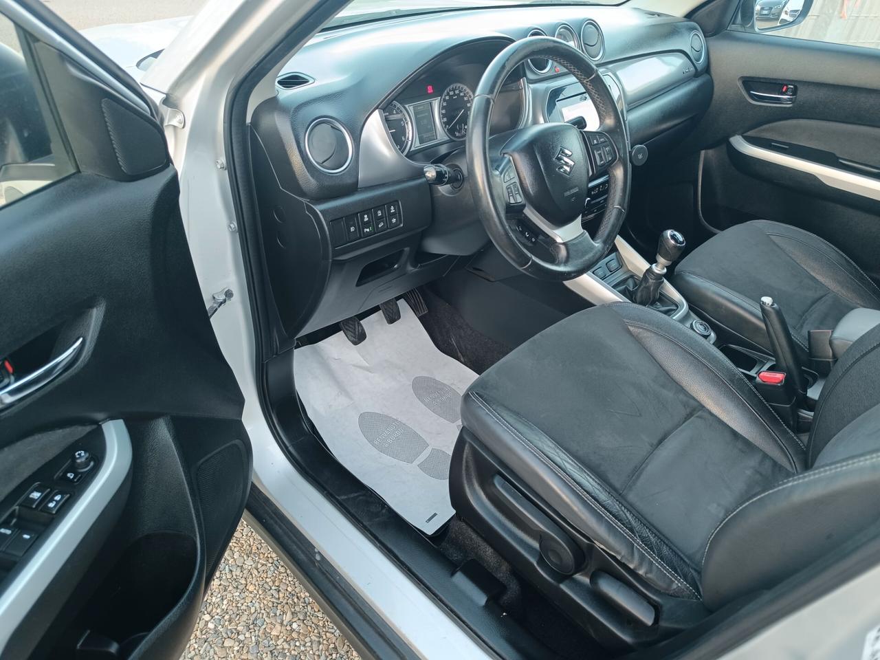 Suzuki Vitara 1.6 DDiS 4WD AllGrip V-Top
