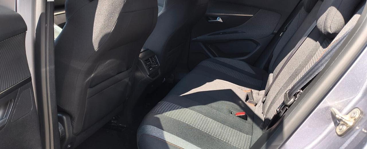 Peugeot 3008 1.5 Diesel Cambio Automatico