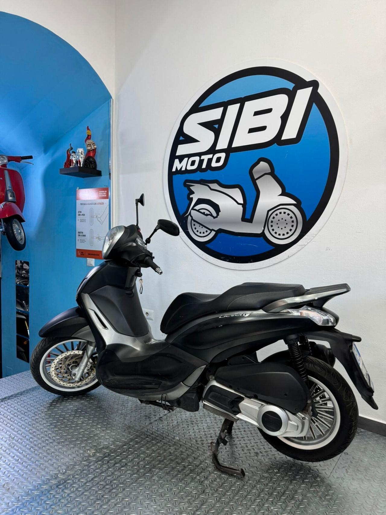 Piaggio Beverly 300