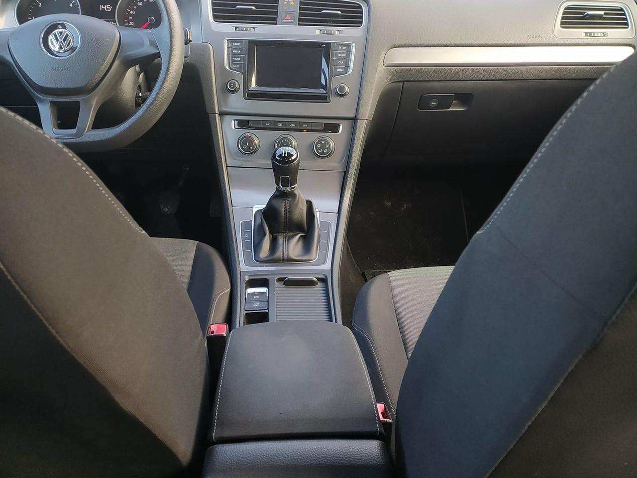 Volkswagen Golf Comfortline 1.6 TDI 110CV Bl #9567