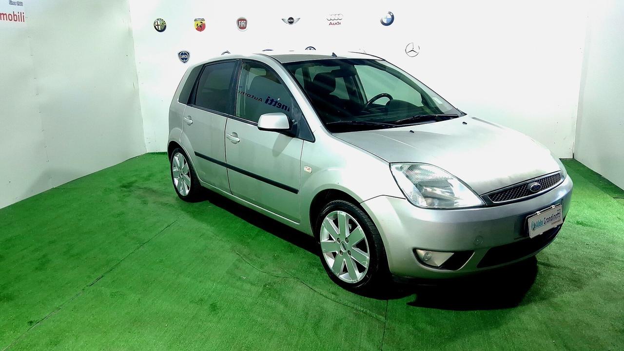 Ford Fiesta Ghia 1.4 TDCi 68cv anno 2005