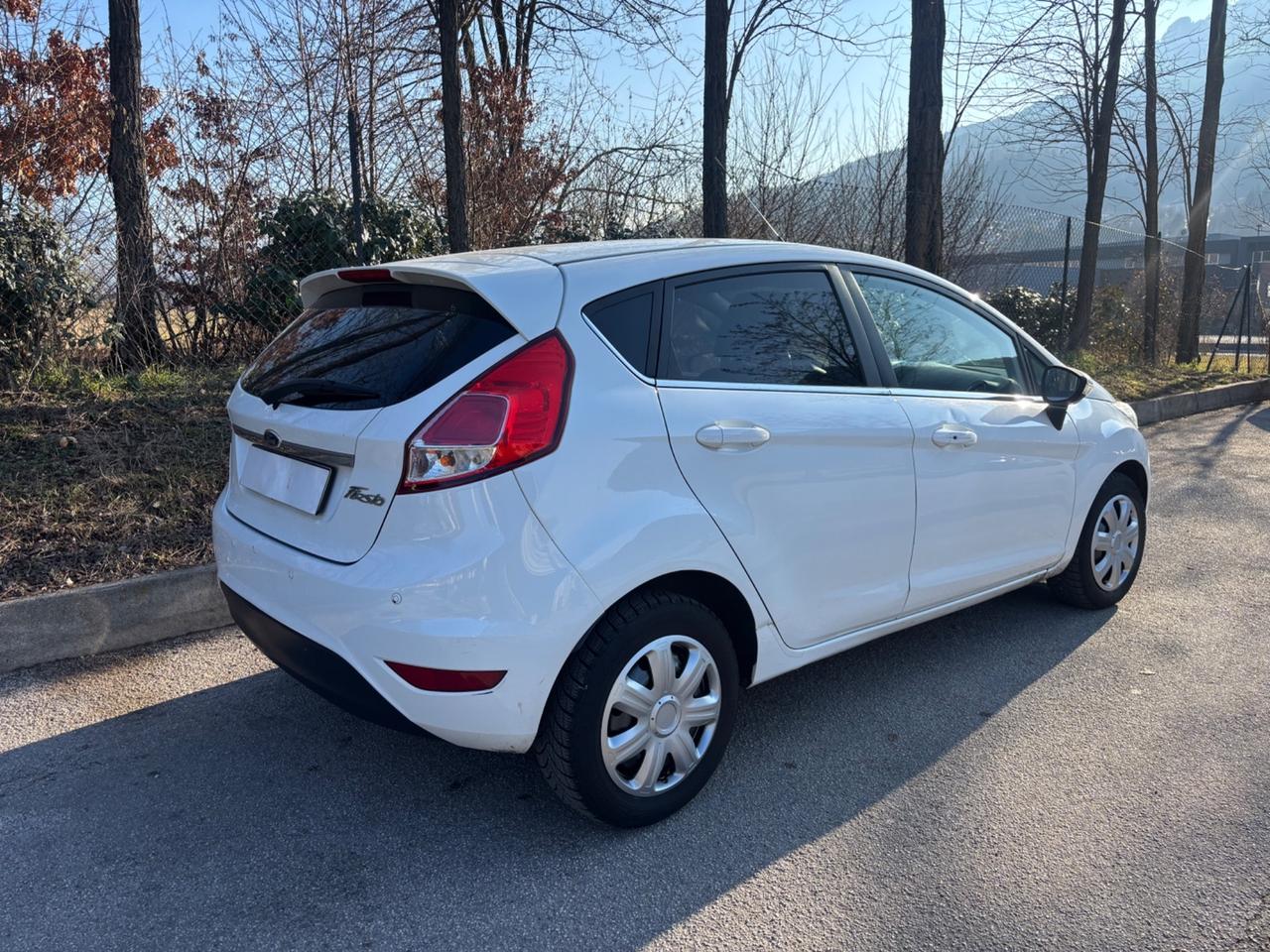 Ford Fiesta 1.4 5 porte Bz.- GPL