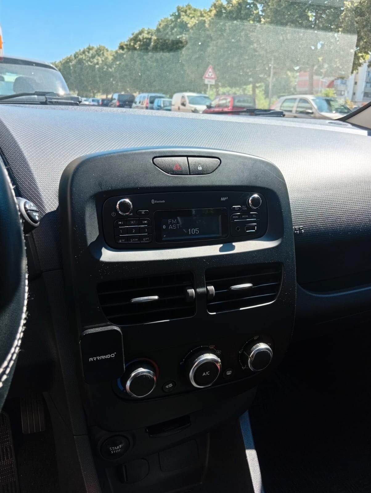 Renault Clio dCi 8V 75 CV Start&Stop 5 porte Energy Duel
