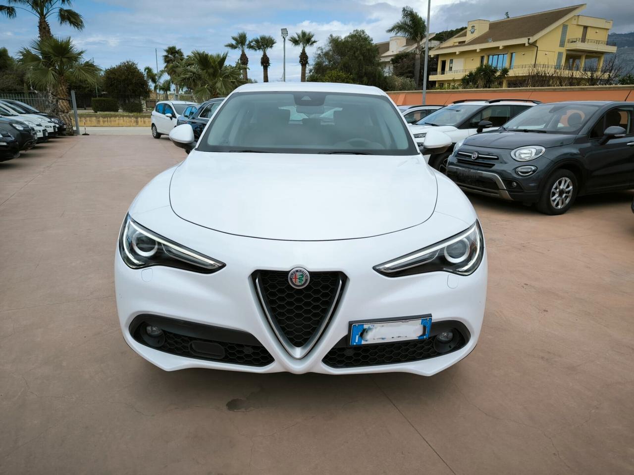 Alfa Romeo Stelvio 2.2 Turbodiesel 160 CV AT8 RWD Business