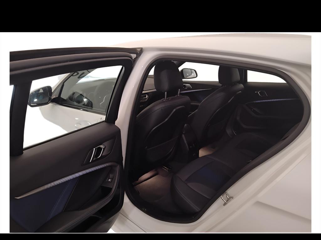 BMW Serie 1 F40 - 116d Msport auto