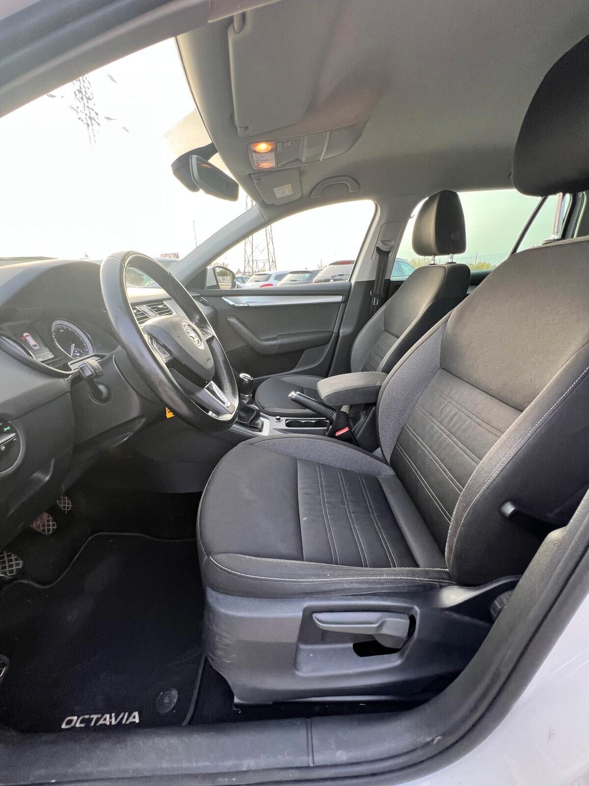 Skoda Octavia 1.4 TSI Wagon Executive G-Tec