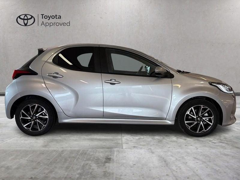 Toyota Yaris Hybrid Trend MY22