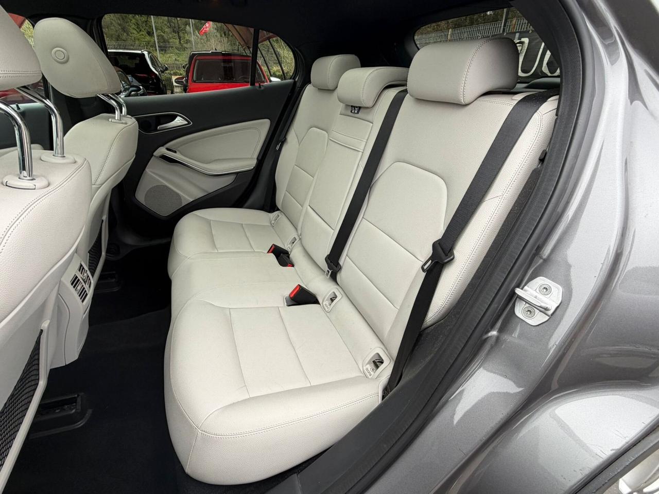 Mercedes-benz GLA 200 CDI Automatic 4Matic Premium