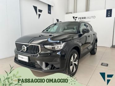 VOLVO XC40 T4 Recharge Core Bright