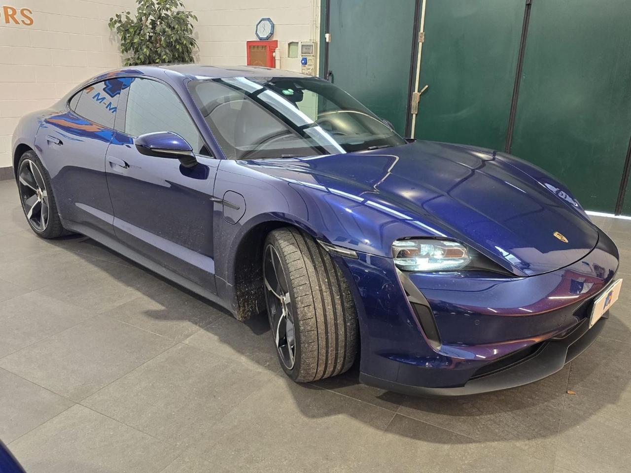 PORSCHE Taycan 4S Performance