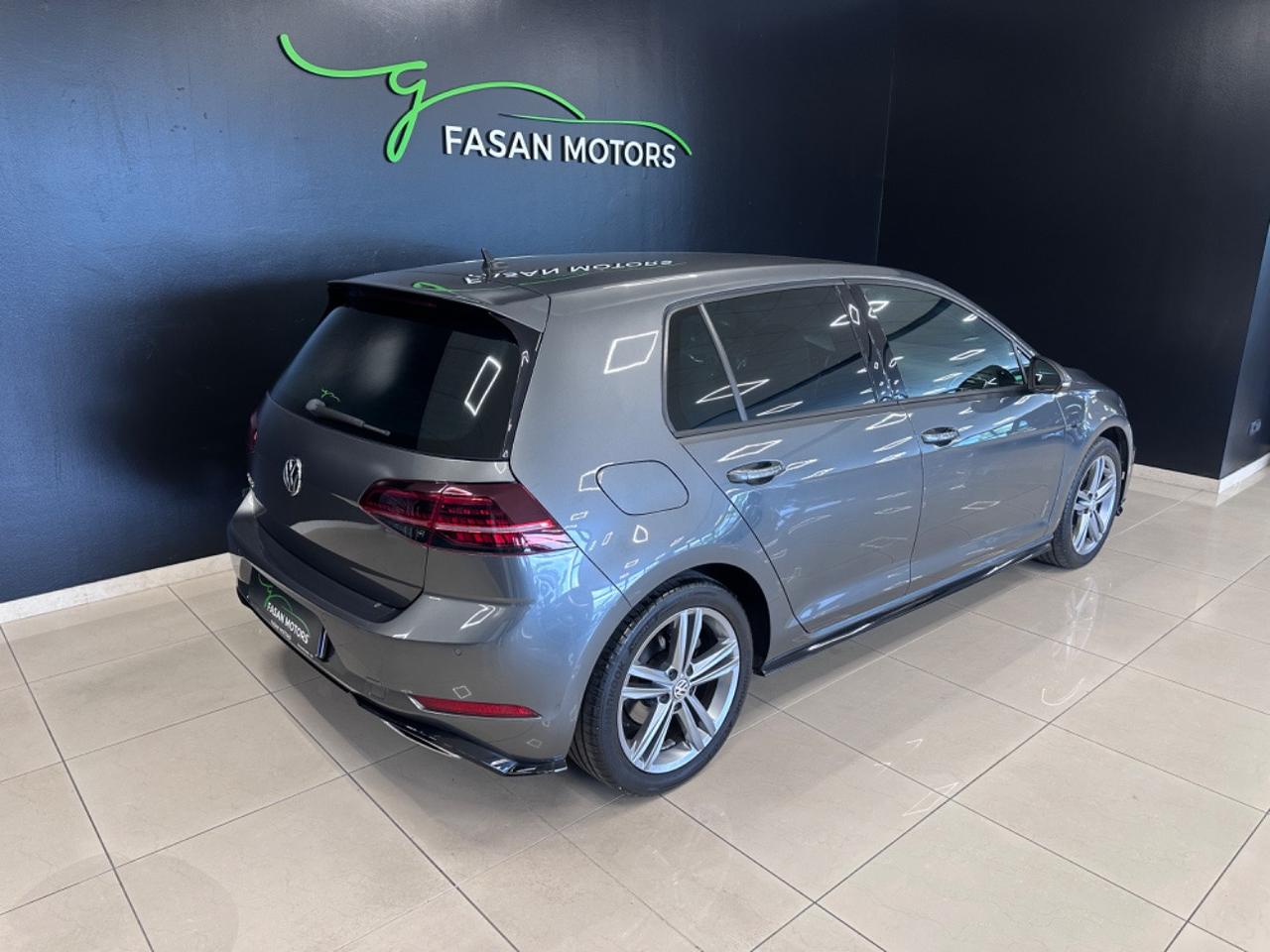 Volkswagen Golf 5 Porte Golf 5p 1.6 tdi Highline 115cv