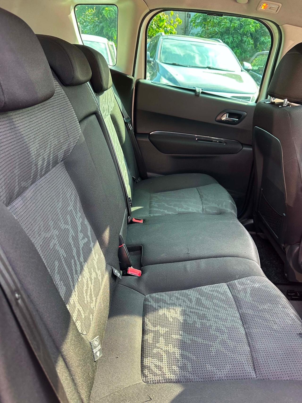 Peugeot 3008 1.6 HDi 112CV ALLURE KMCERT UNICOPR
