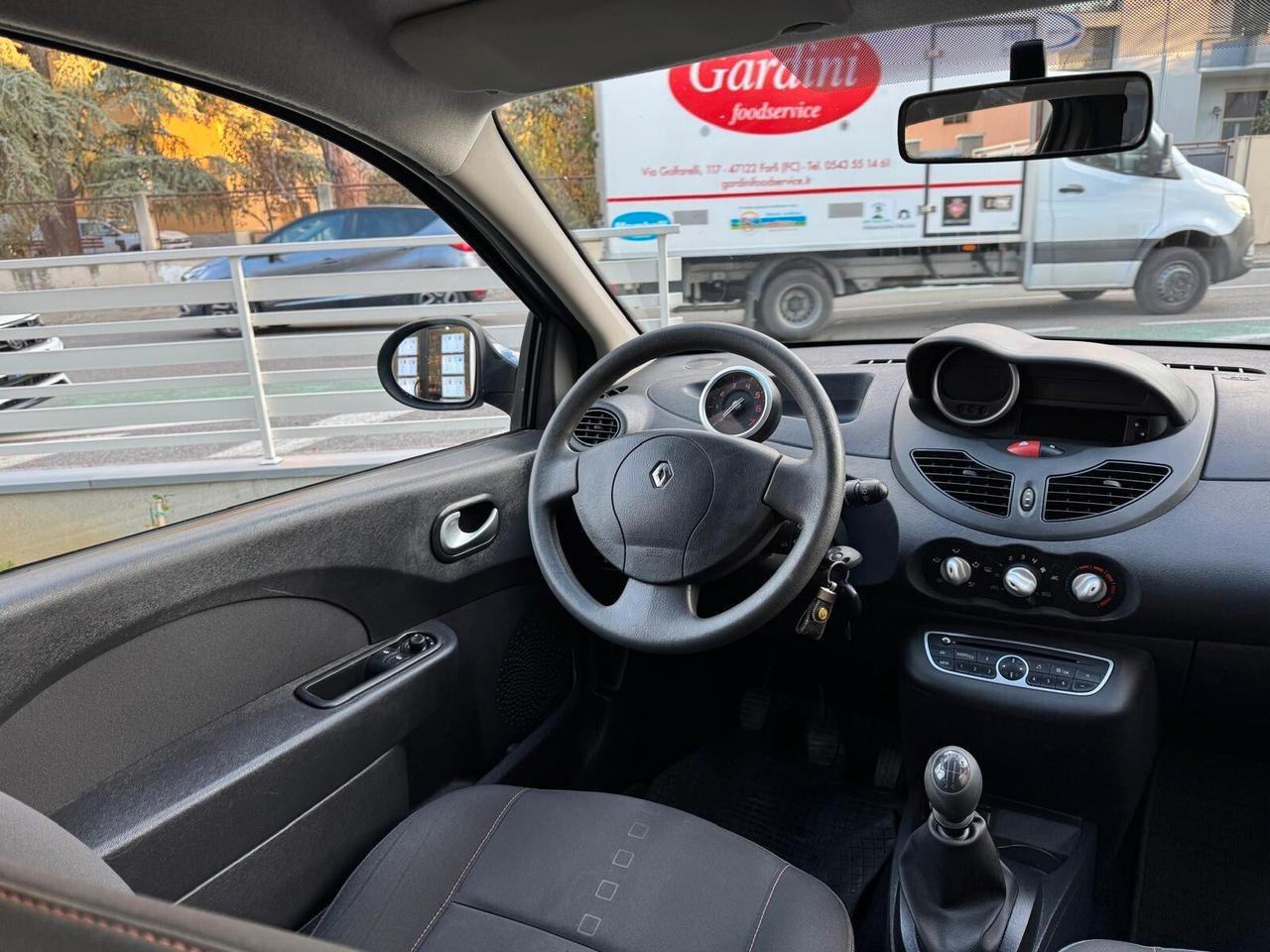 RENAULT TWINGO 1.2 LE IENE NEOPATENTATI