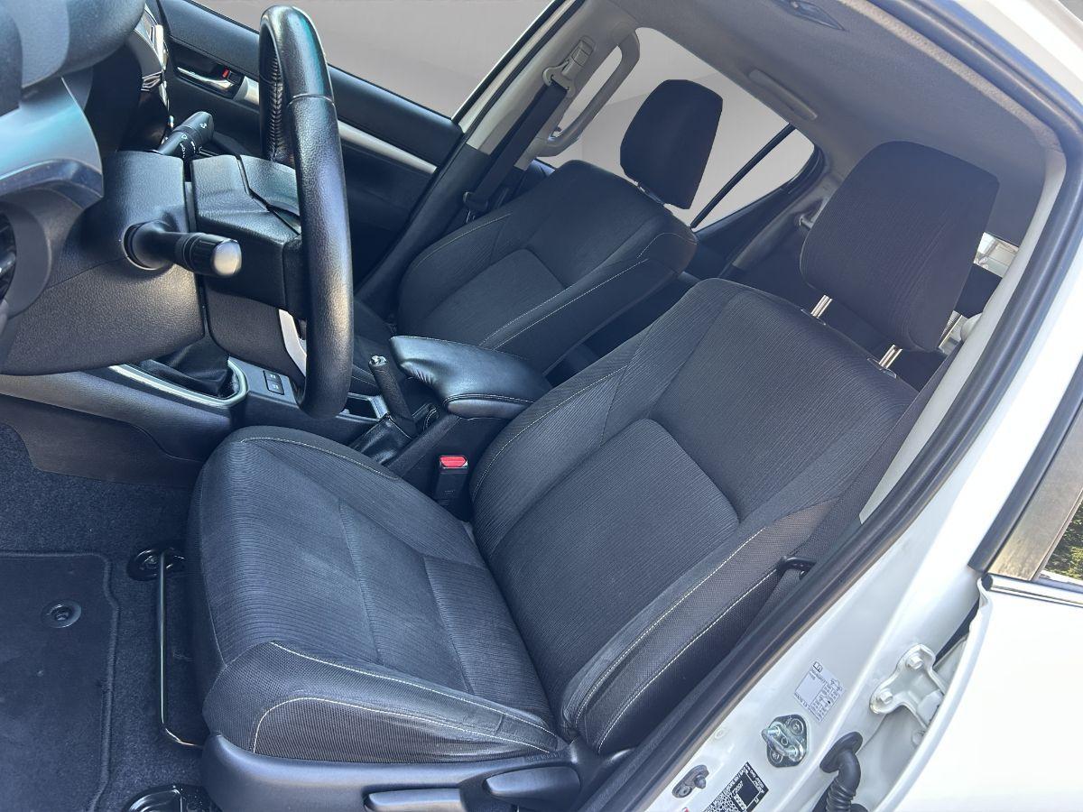 TOYOTA - Hilux 2.4 d-4d 4x4 EXECUTIVE TELECAMERA