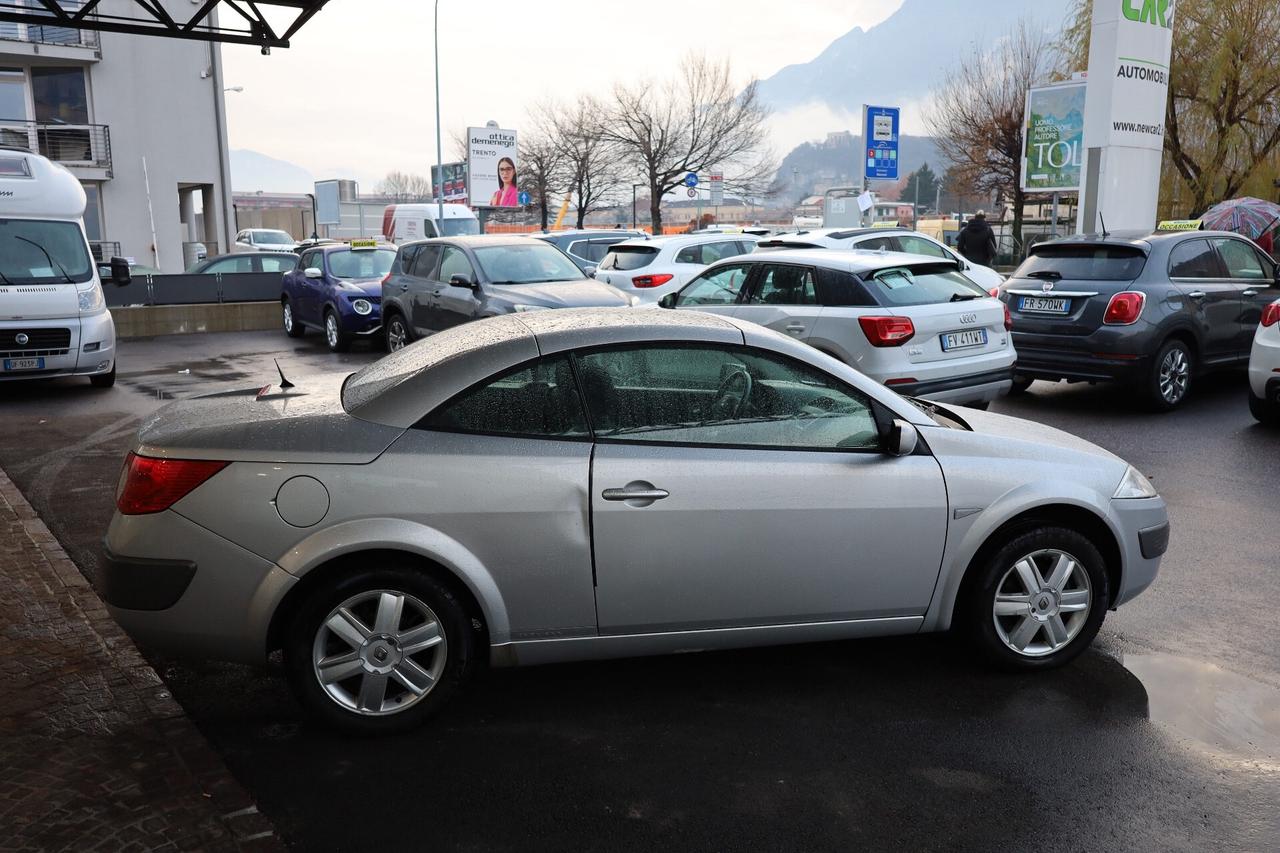 Renault Megane Mégane C-C 1.6 16V Confort Dynamique
