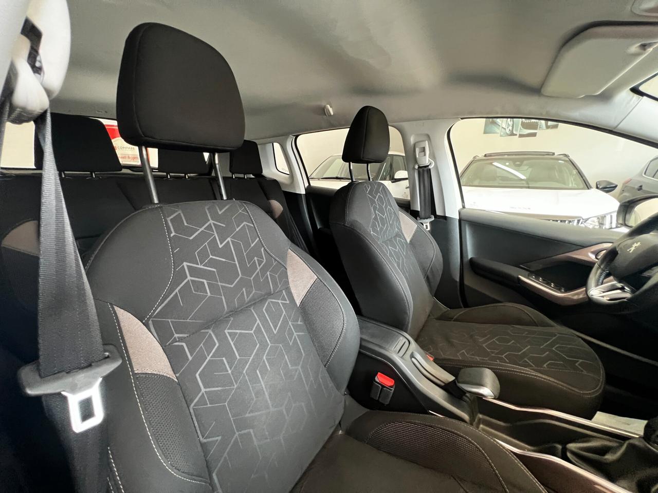 Peugeot 2008 1.4 HDi 68CV Active
