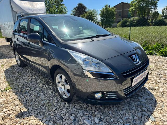 PEUGEOT 5008 1.6 HDi 112CV Business