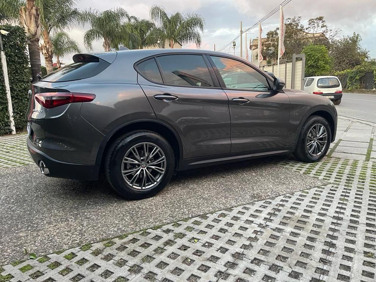 ALFA ROMEO Stelvio 2.2 Turbodiesel 210 CV AT8 Q4 Business