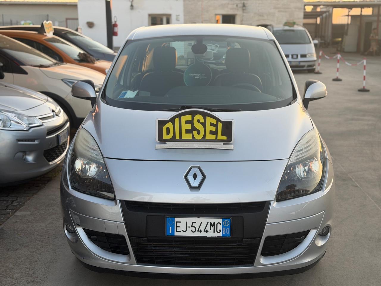 Renault SCENIC 1.5 DIESEL 2011 - RETROCAMERA