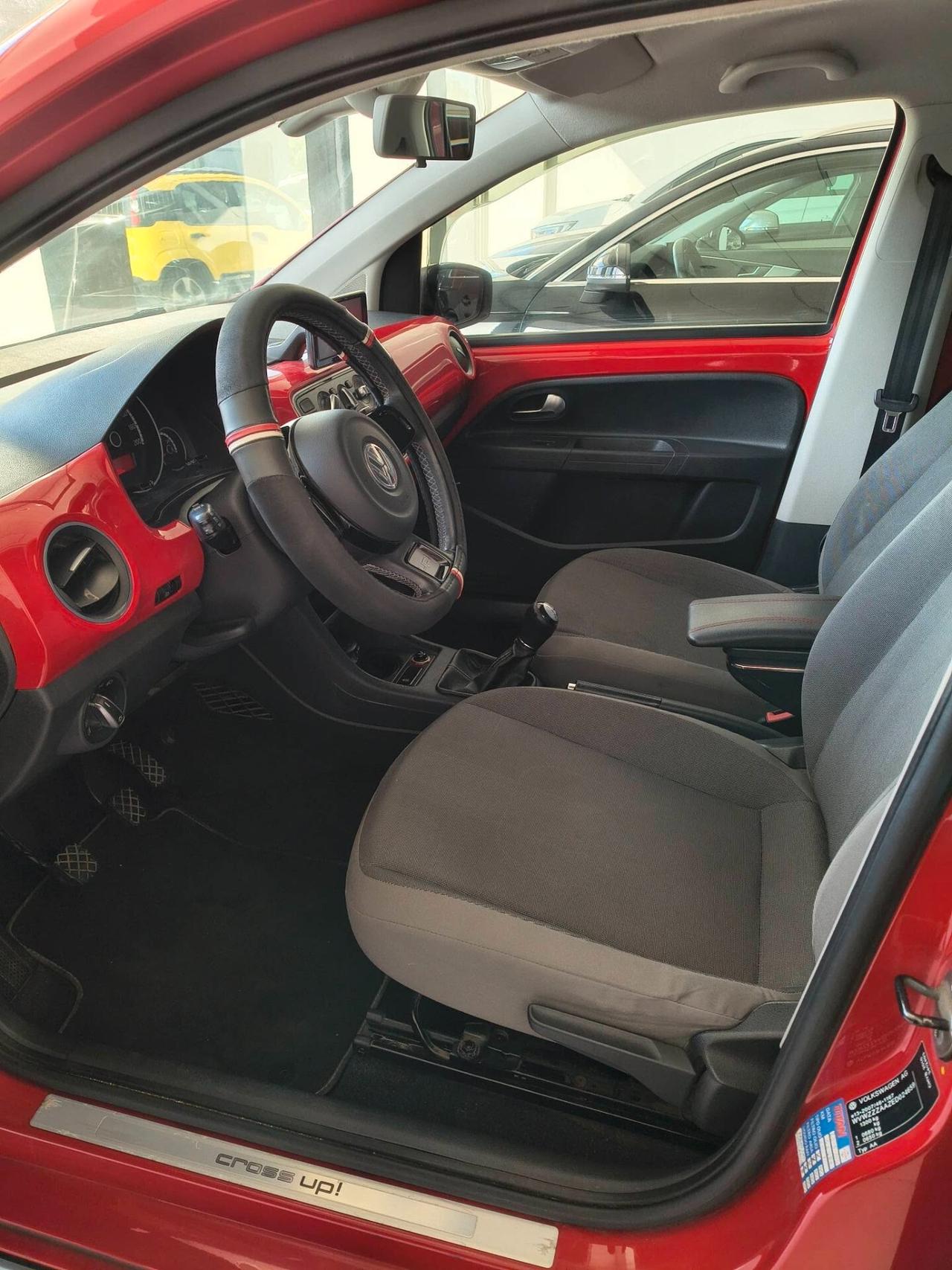 Volkswagen up! 1.0 75 CV 5p. cross