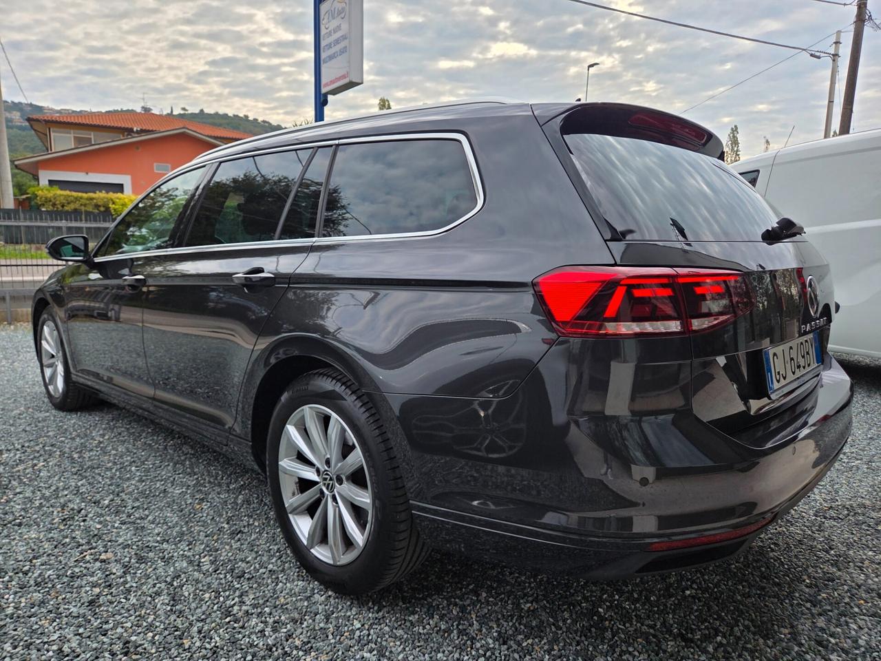 Volkswagen Passat Variant 2.0 TDI SCR EVO DSG