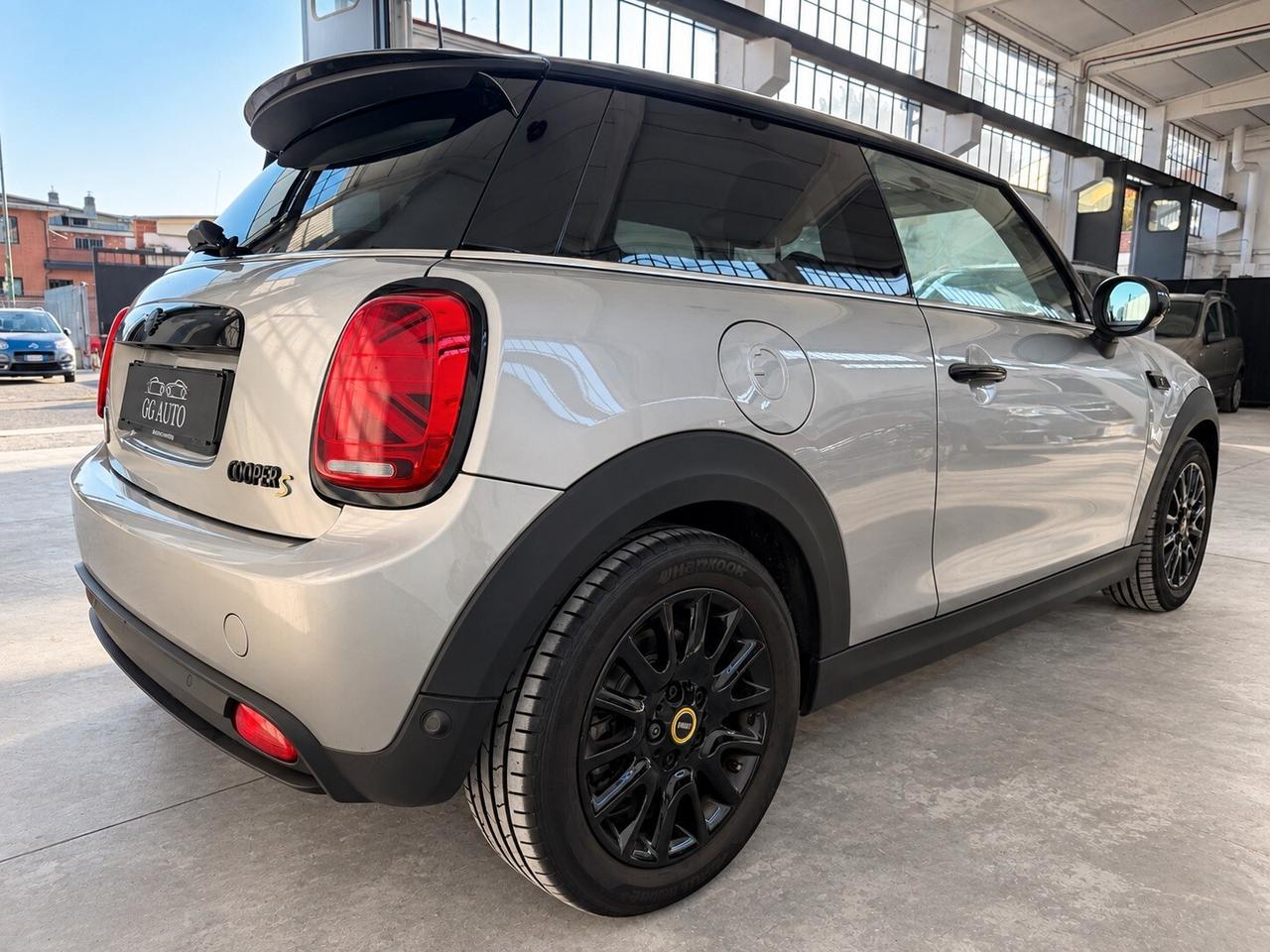 Mini All Electric Cooper SE Classic
