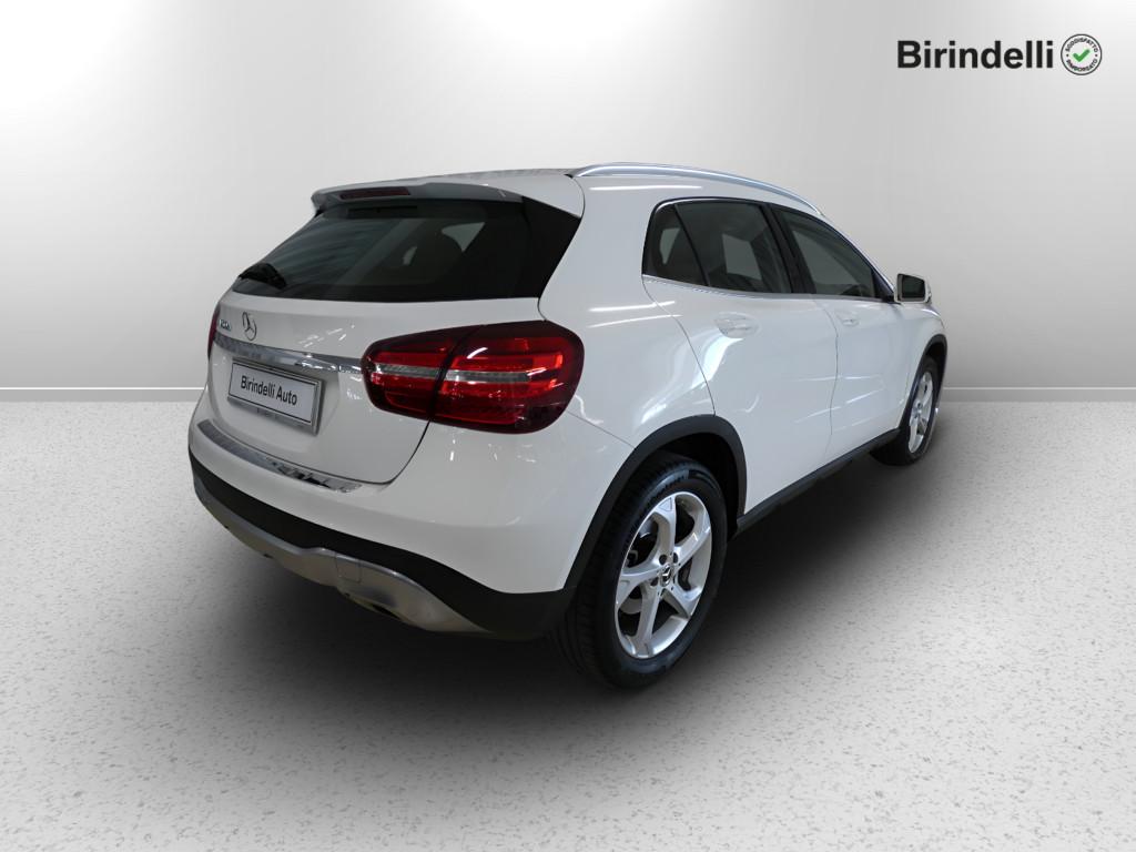 Mercedes-Benz GLA (X156) - GLA 200 d Automatic Sport