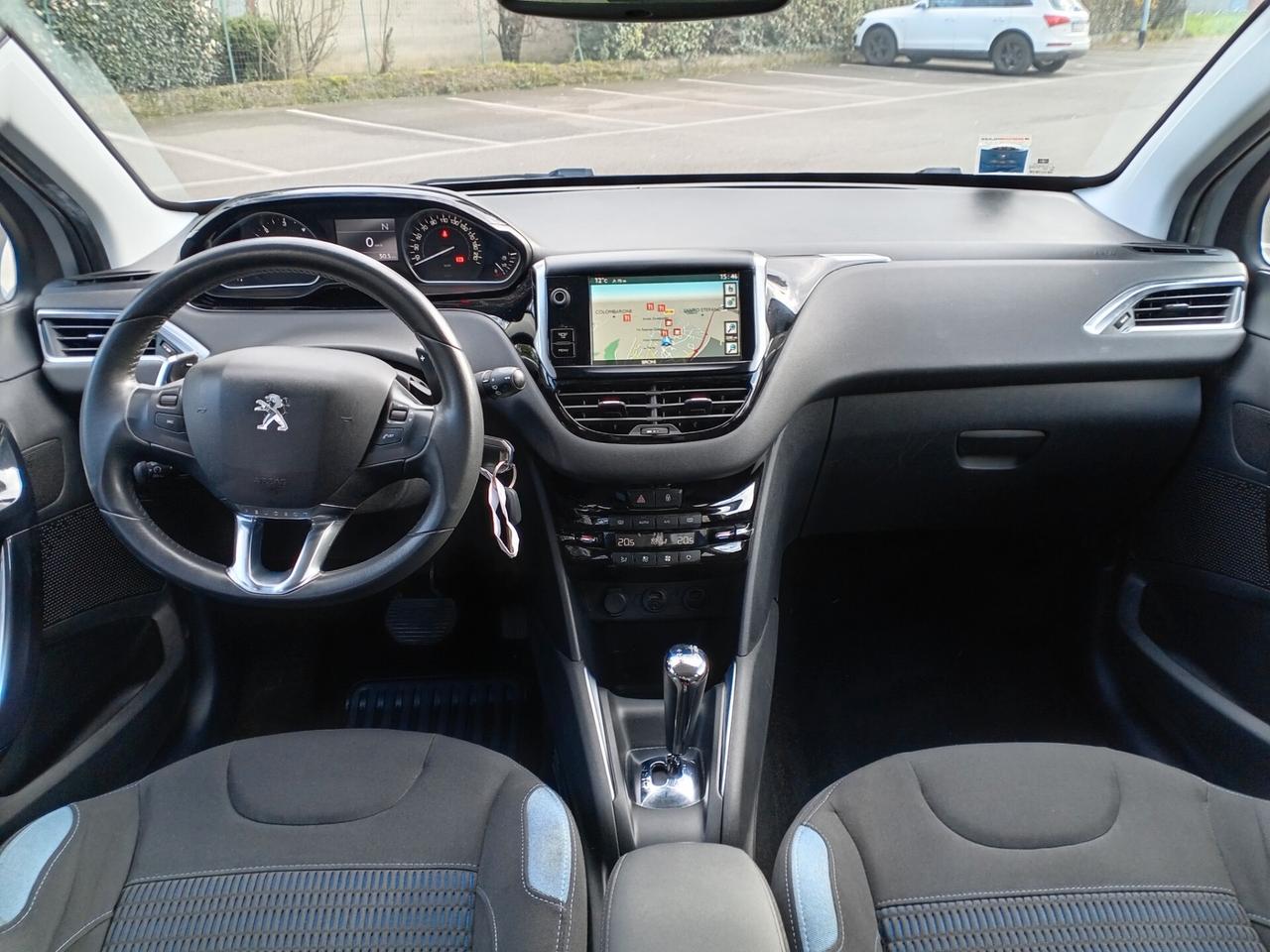 Peugeot 208 1.6 e-HDi automatica