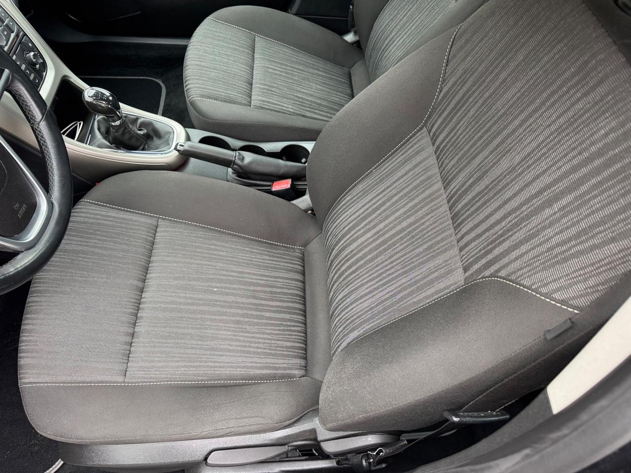 Opel Astra 1.6 115CV 5 porte Cosmo