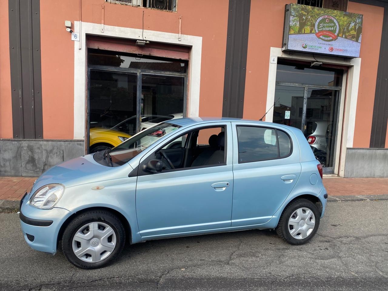 Toyota Yaris 1.0i 16V cat 5 porte Sol Blue