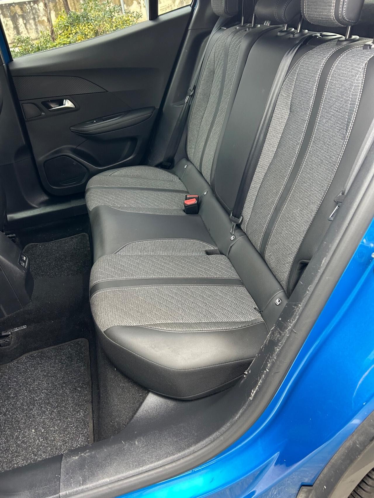 Peugeot 2008 BlueHDi 130 EAT8 GT - 2023