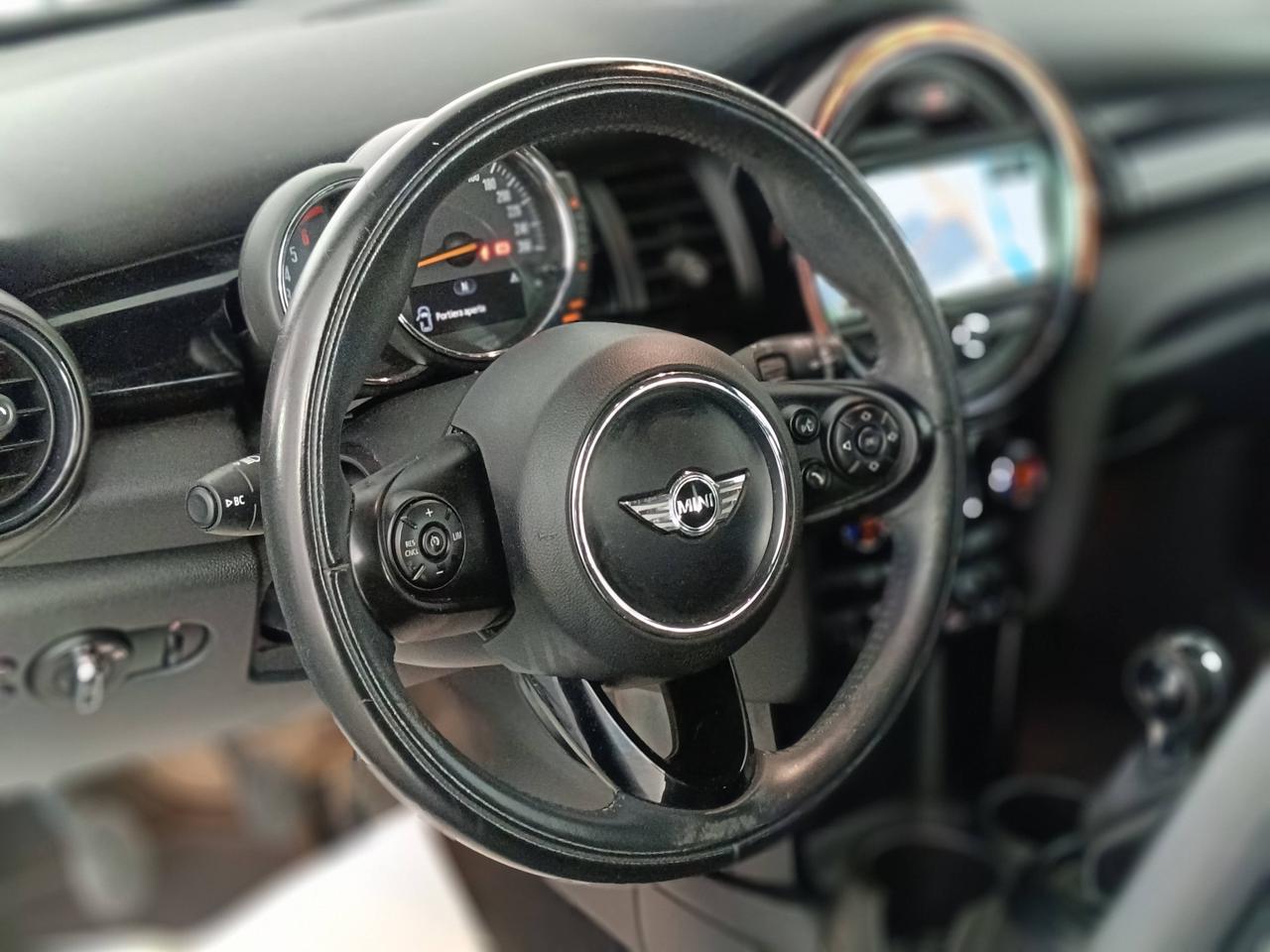 MINI Mini IV F55-F56 2014 - Mini 1.5 Cooper D Hype Seven 5p