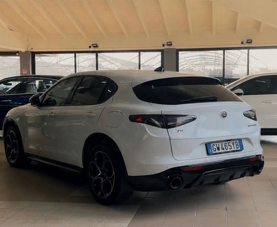 Alfa Romeo Stelvio 2.2 Q4 210 CV AT8 Veloce