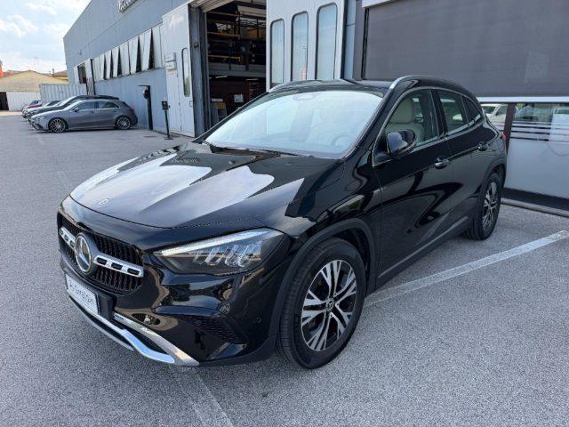 MERCEDES-BENZ GLA 180 d Automatic Progressive Advanced Plus