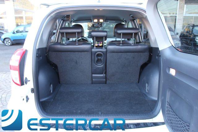 TOYOTA RAV 4 RAV4 2.2 D-4D 150CV DPF Exclusive