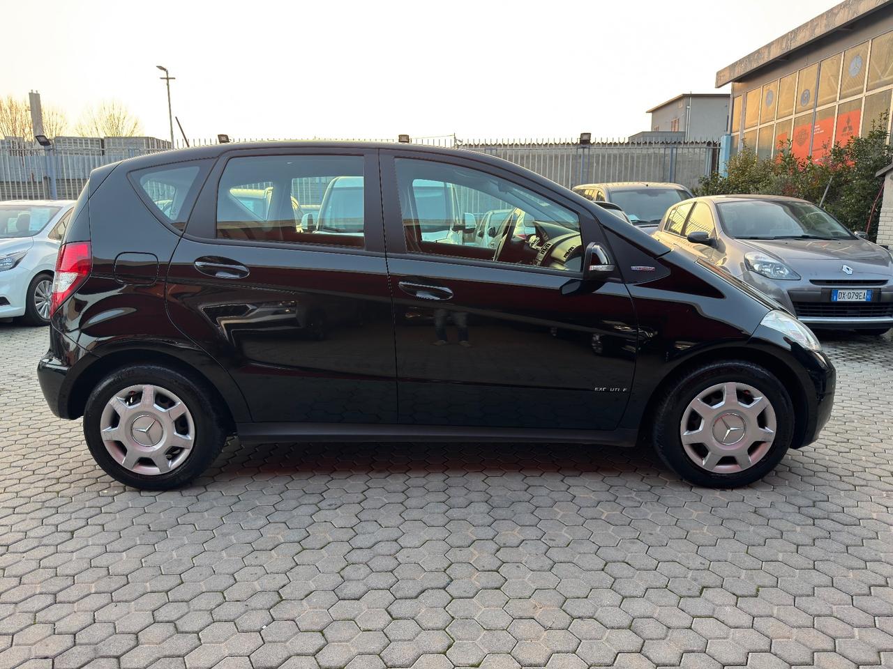 Mercedes-benz A 160 BlueEFFICIENCY ADATTA NEOPATENTATI